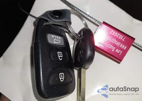 2015 Hyundai Veloster from USA, damaged, VIN KMHTC6AD8FU233193